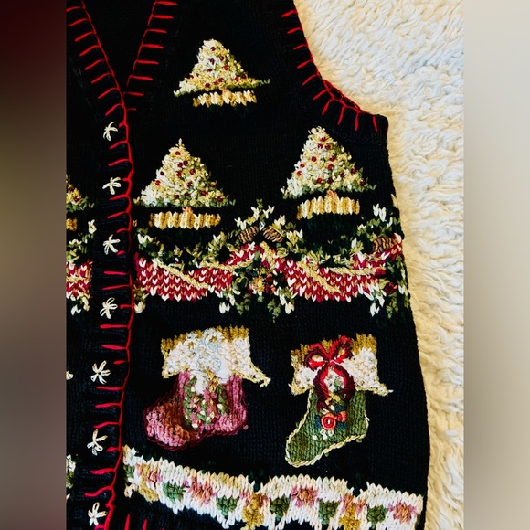 TIARA International Vintage Black Knit Embroidered Holiday Xmas Tree Vest XL - Picture 5 of 7